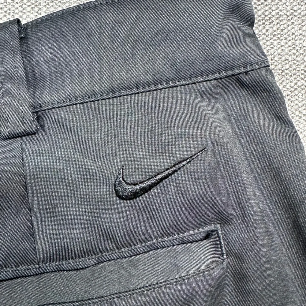 Nike Golf Shorts Mens 34 Black   Dri-FIT Tour Performance Flat Front Sporty